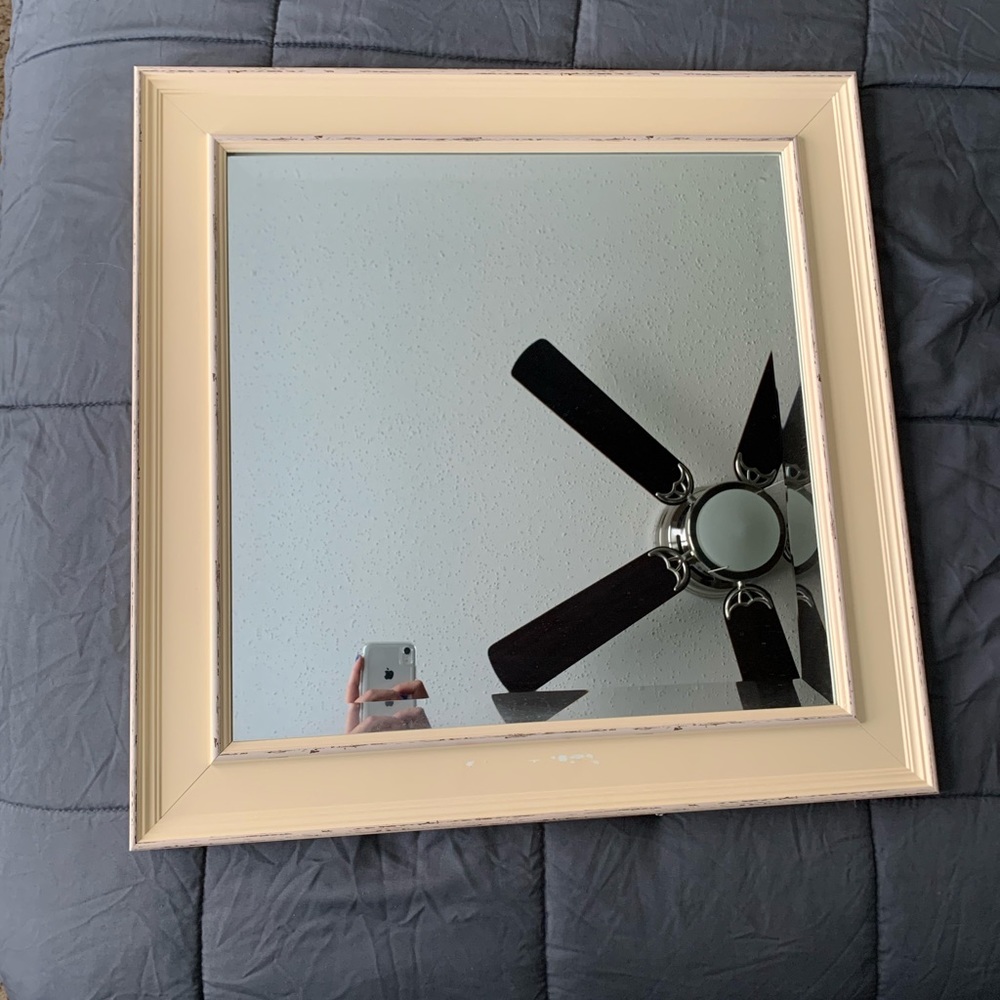 KIRKLAND HANGING/ SITTING MIRROR